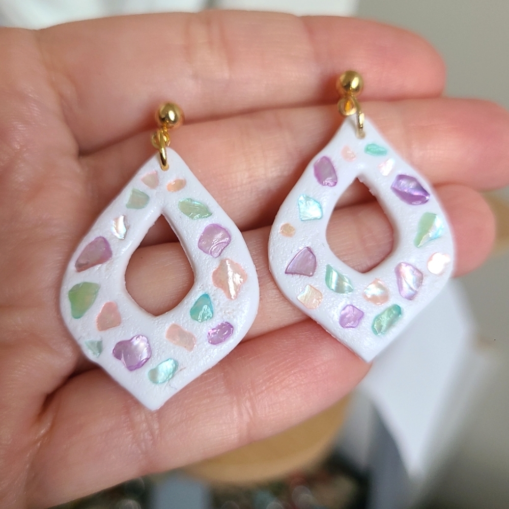Handmade Boho Colourful Shell Gold Ball Stud Beachy White Drop Dangle Earrings